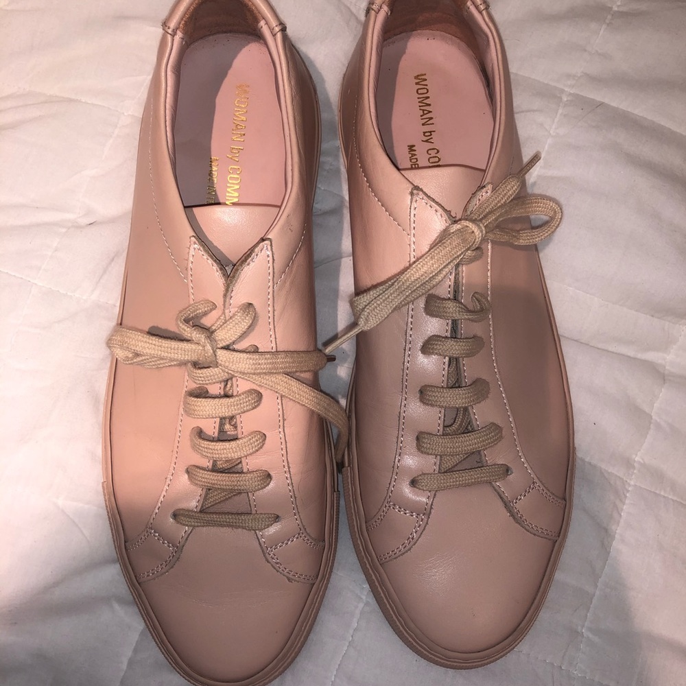 ✨Common Projects✨ Achilles low sneakers in PINK